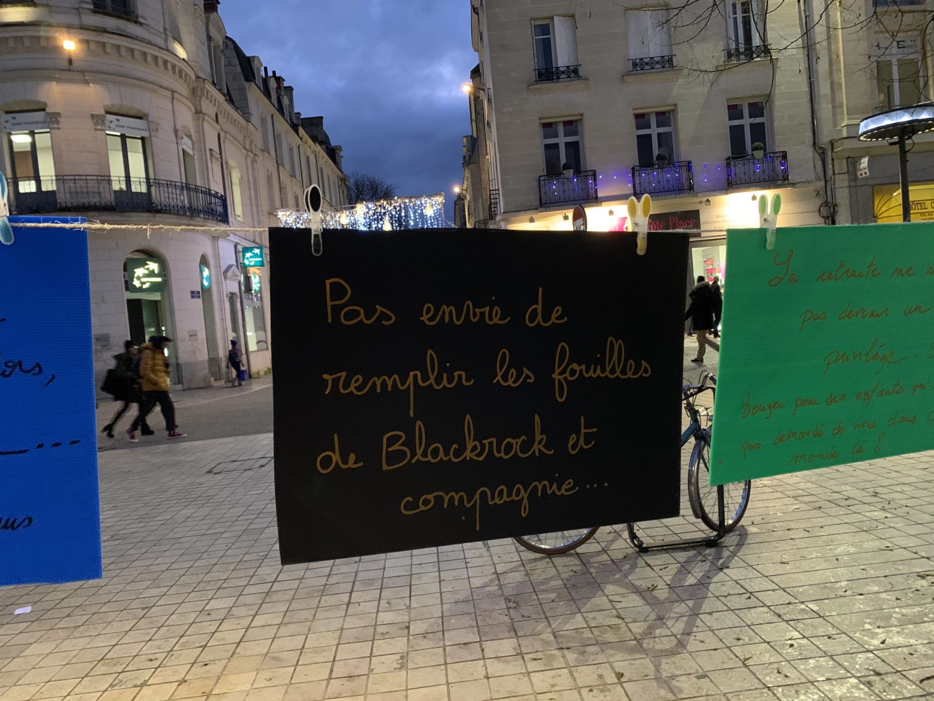 Retraites - Manifestation créative 14h Porte de Paris à Poitiers