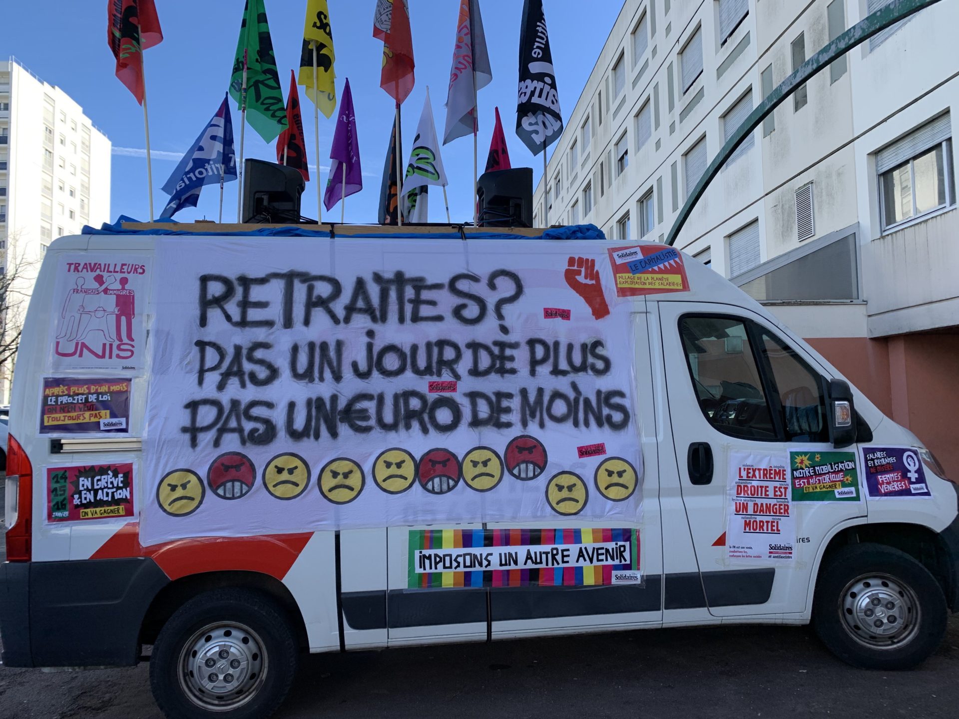 Retraites - Manifestation 14h Porte de Paris à Poitiers